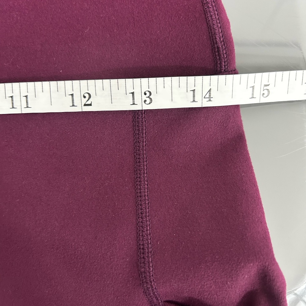 NWT Fabletics Mila Pocket Capri High Waist Powerhold Size Medium - Picture 13 of 13